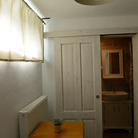 Hildegarden Hostel *