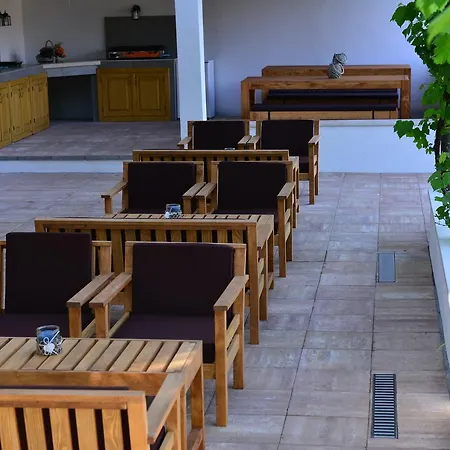 Hildegarden Hostel *